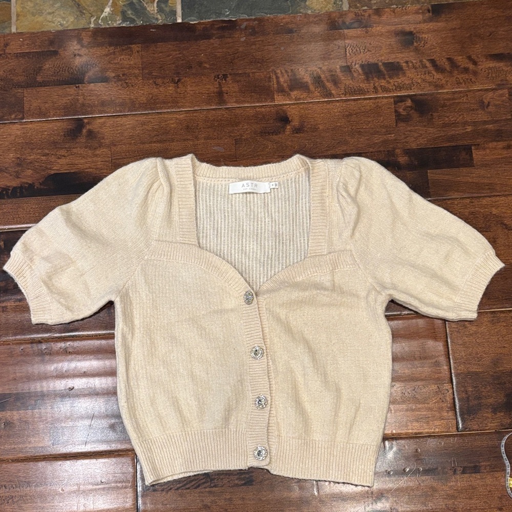 Astr Women's Cream Puff Sleeve Cardigan